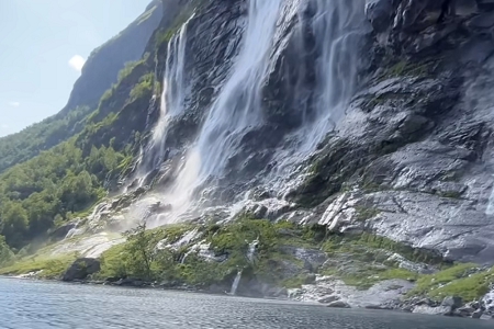 ��ҹ�˾������