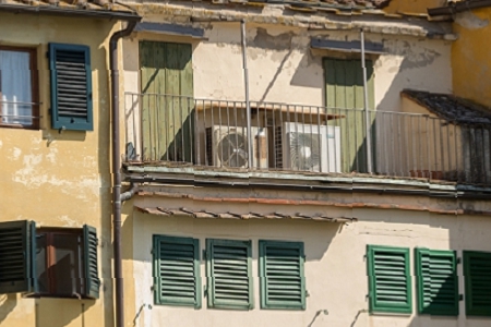 �д���ĳ��﹫˾ȡ����ȫ